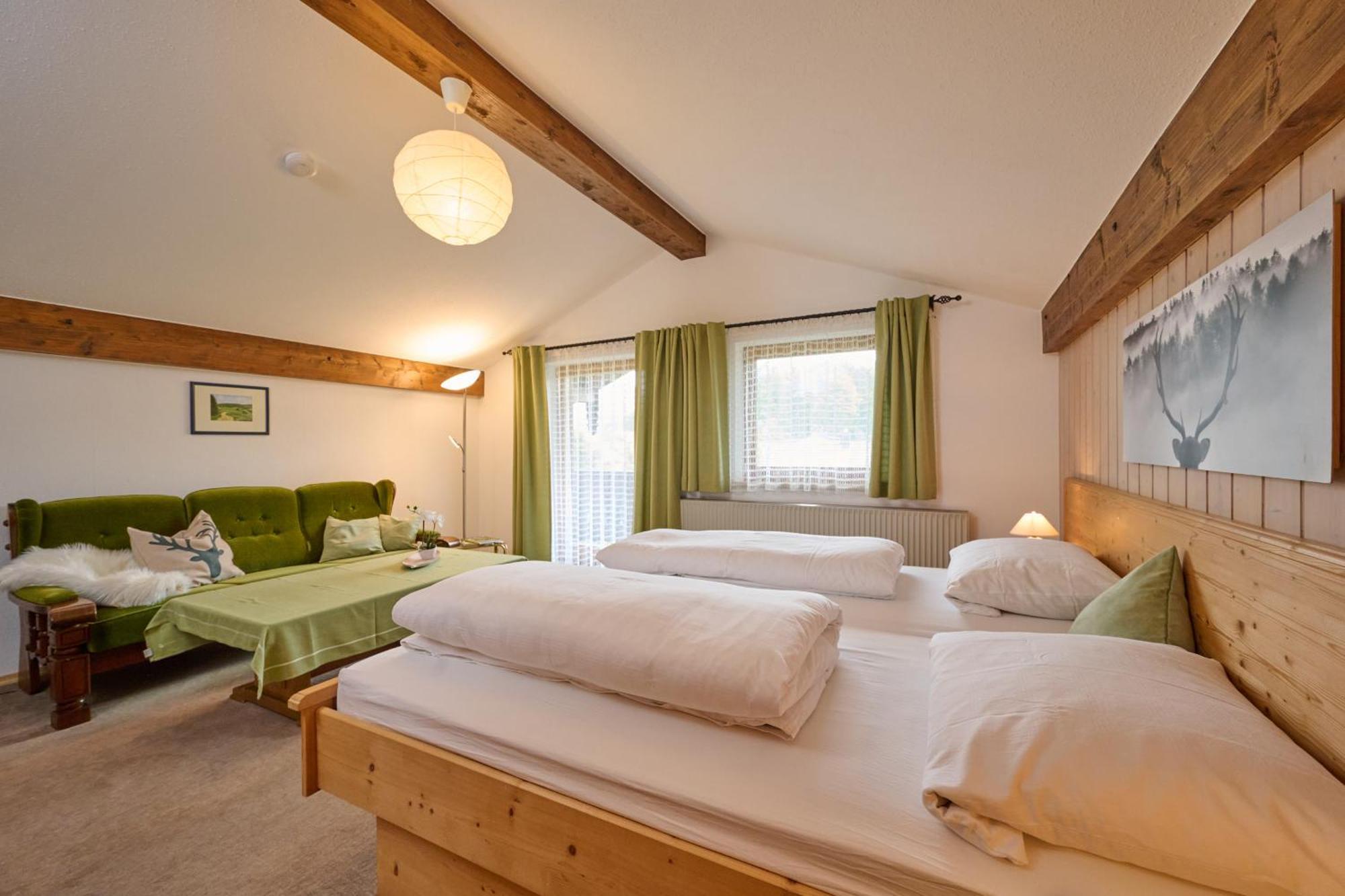 Gaestehaus Weissenbacher-Ferienwohnungen Marquartstein Extérieur photo