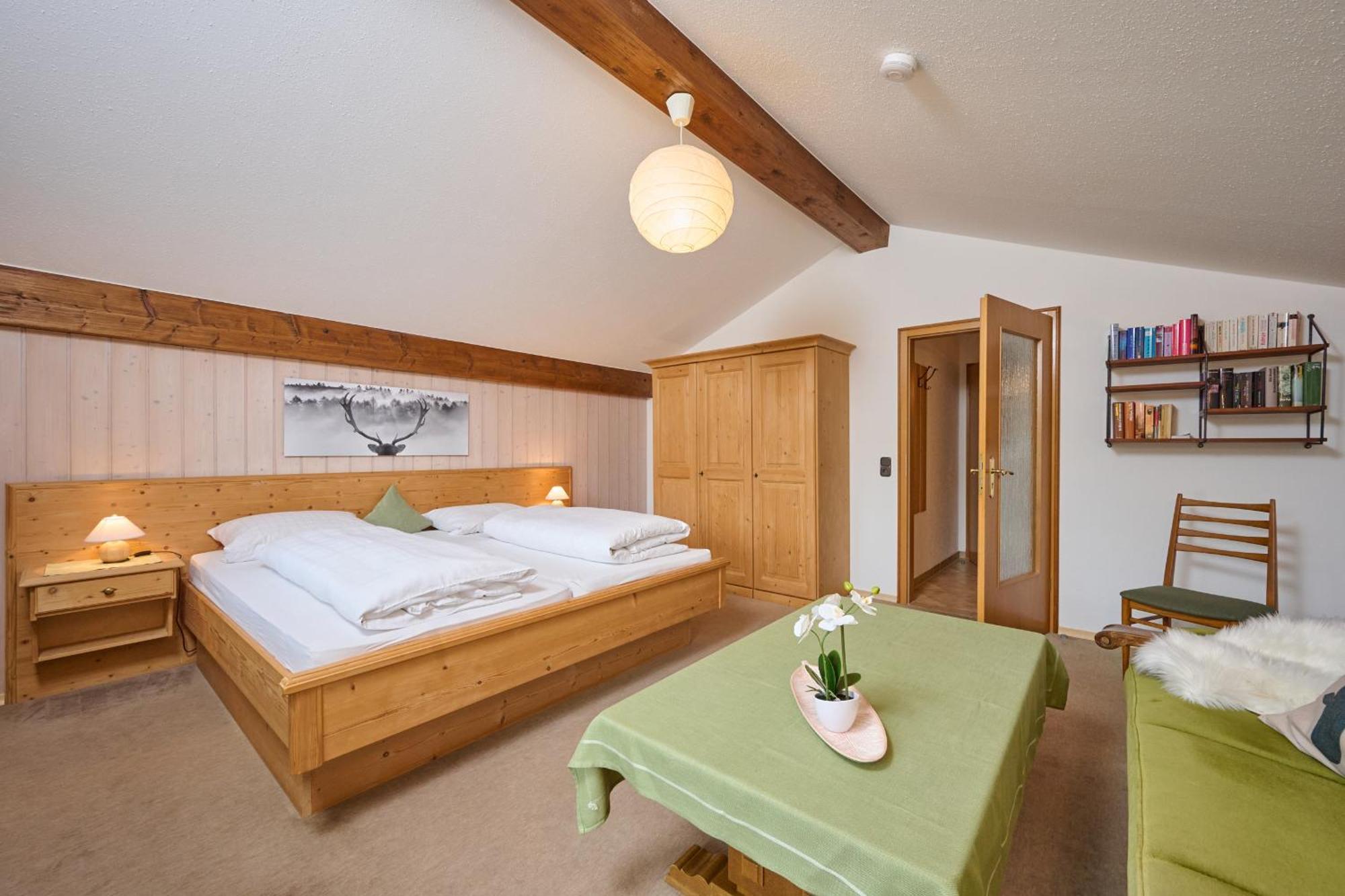 Gaestehaus Weissenbacher-Ferienwohnungen Marquartstein Extérieur photo